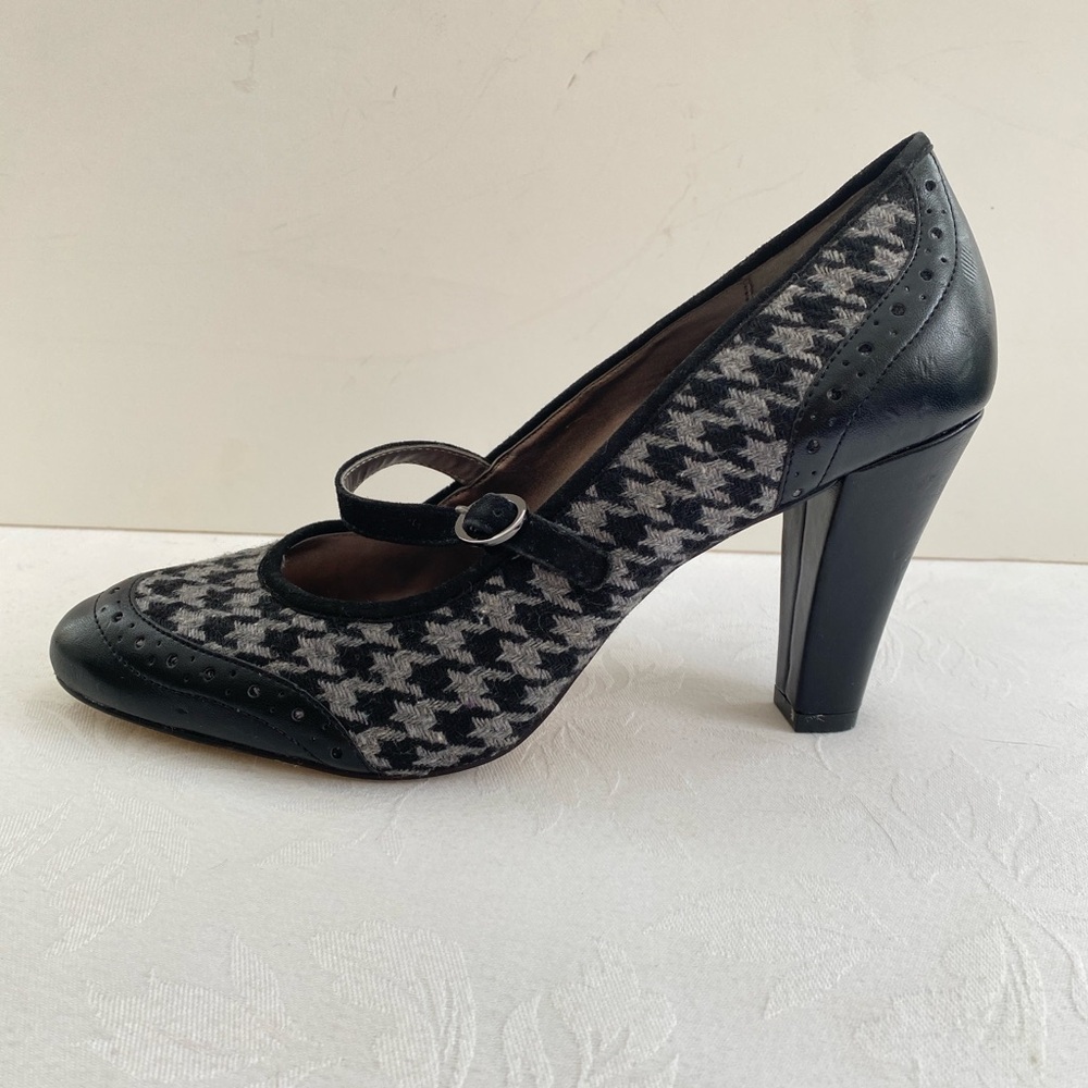 Anne Klein Mary Jane Houndstooth Pumps Size 8 - Picture 3 of 10